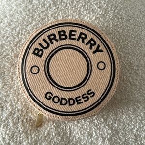 New without tags Burberry jewelry travel case